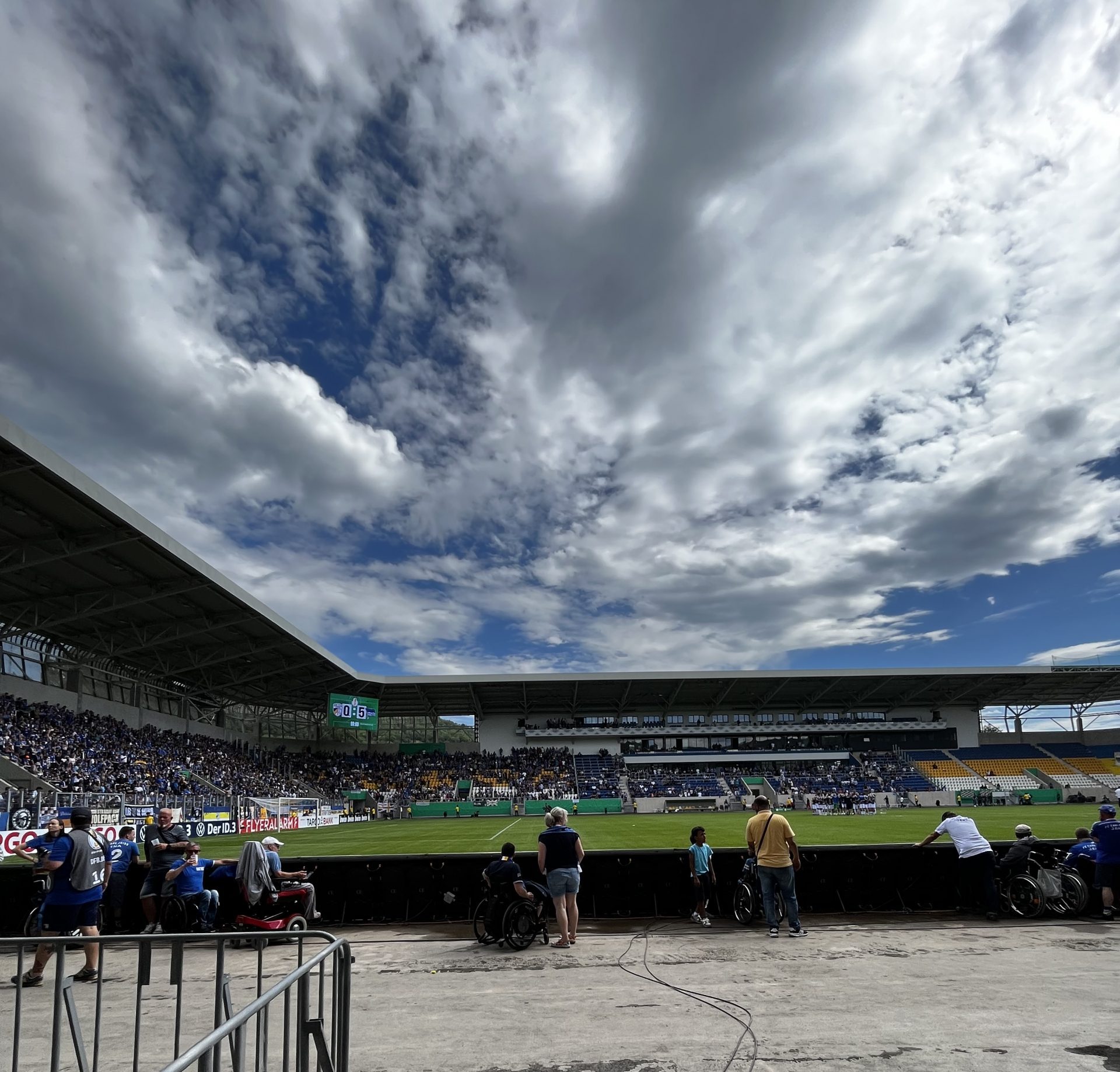 ad hoc Arena im Ernst-Abbe-Sportfeld