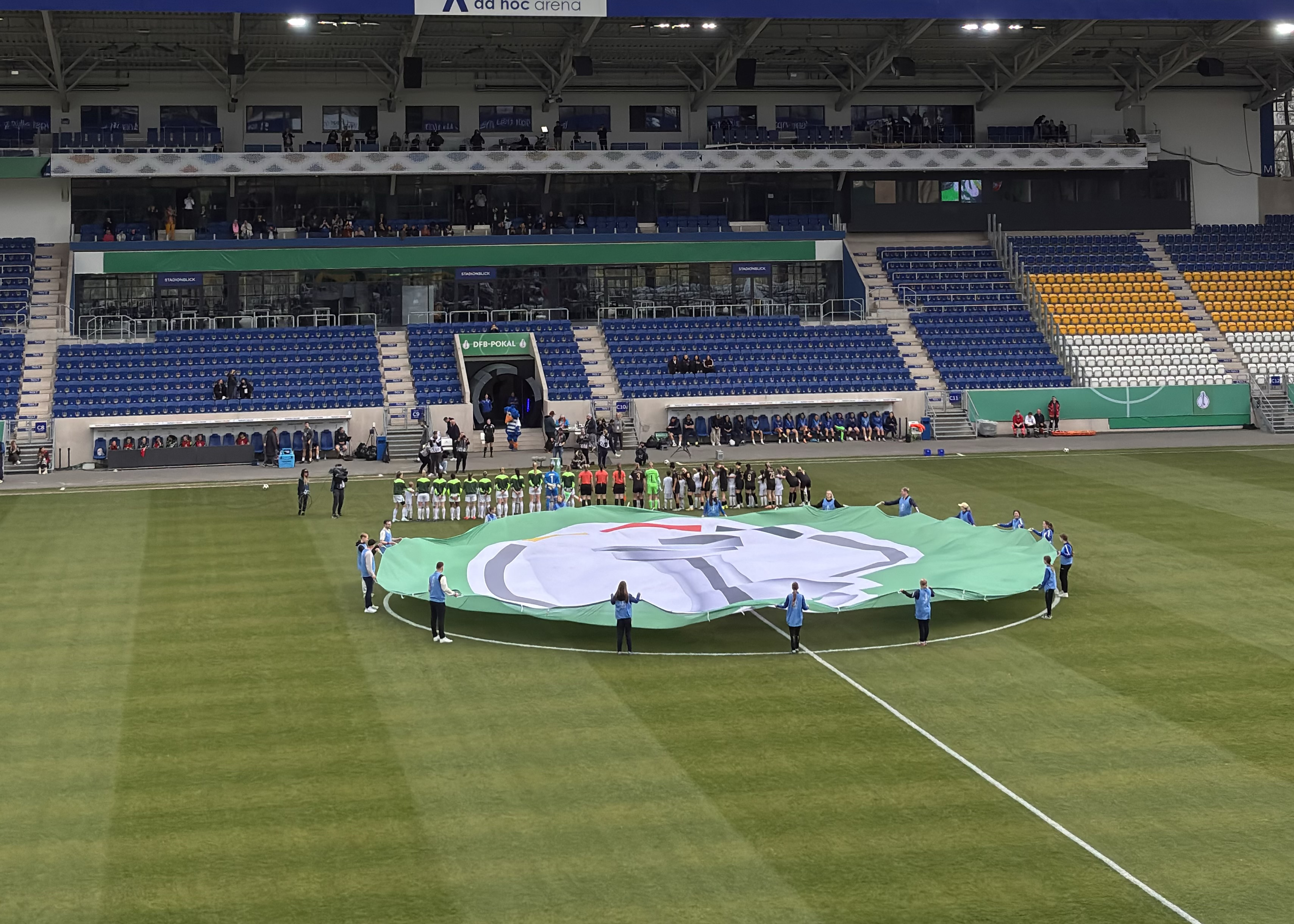 Der FC Carl Zeiss Jena im Halbfinale des DFB-Pokals gegen den VfL Wolfsburg