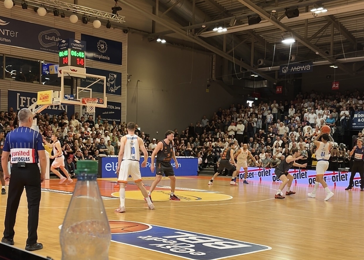 Science City Jena im Duell mit den NINERS Chemnitz